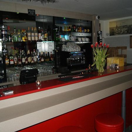 Relais Du Prieure Hotel Le Magny  Bagian luar foto