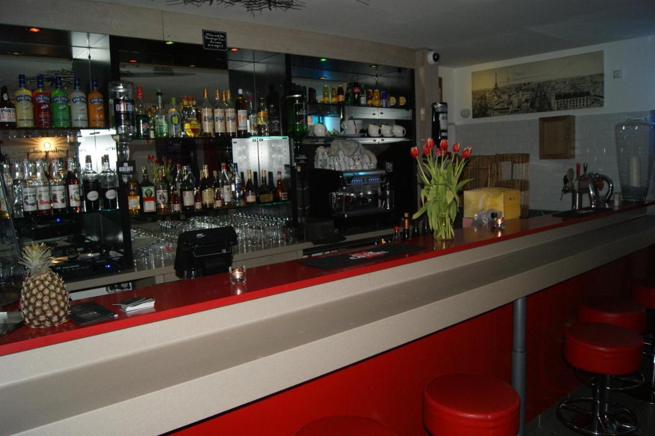 Relais Du Prieure Hotel Le Magny  Bagian luar foto