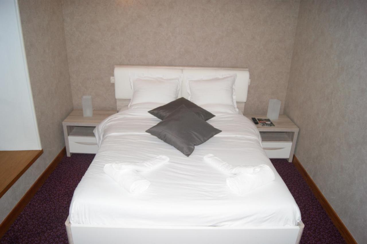 Relais Du Prieure Hotel Le Magny  Bagian luar foto